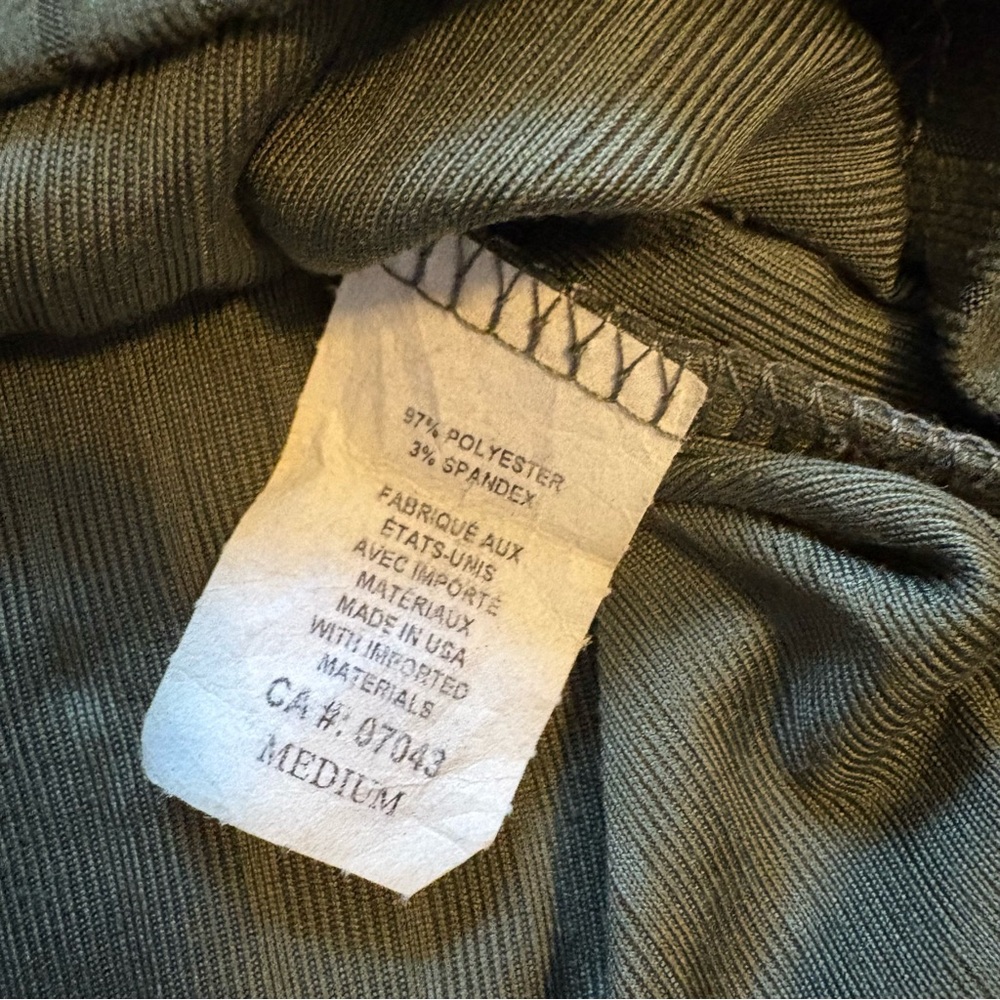 Olivia Rae Army Green Long Sleeve Ribbed Mock Neck Cropped Top Size Medium - Picture 8 of 9